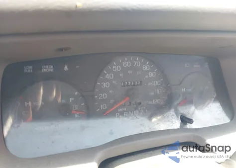 2003 Mercury Grand Marquis Gs из США, поврежденный, VIN 2MEFM74W33X689865